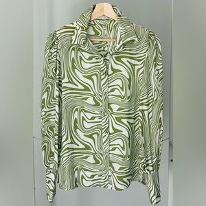 Green and White Swirl Pattern Women's Top